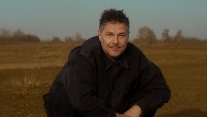 Mete Erker Trio +1 | Liever in de KluiZ dan ThuiZ | 21 april 2027 | Theater de Bussel