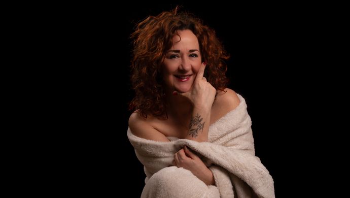 Bettine Kraaieveld | Ont-Manteld | 28 oktober 2026 | Theater de Bussel