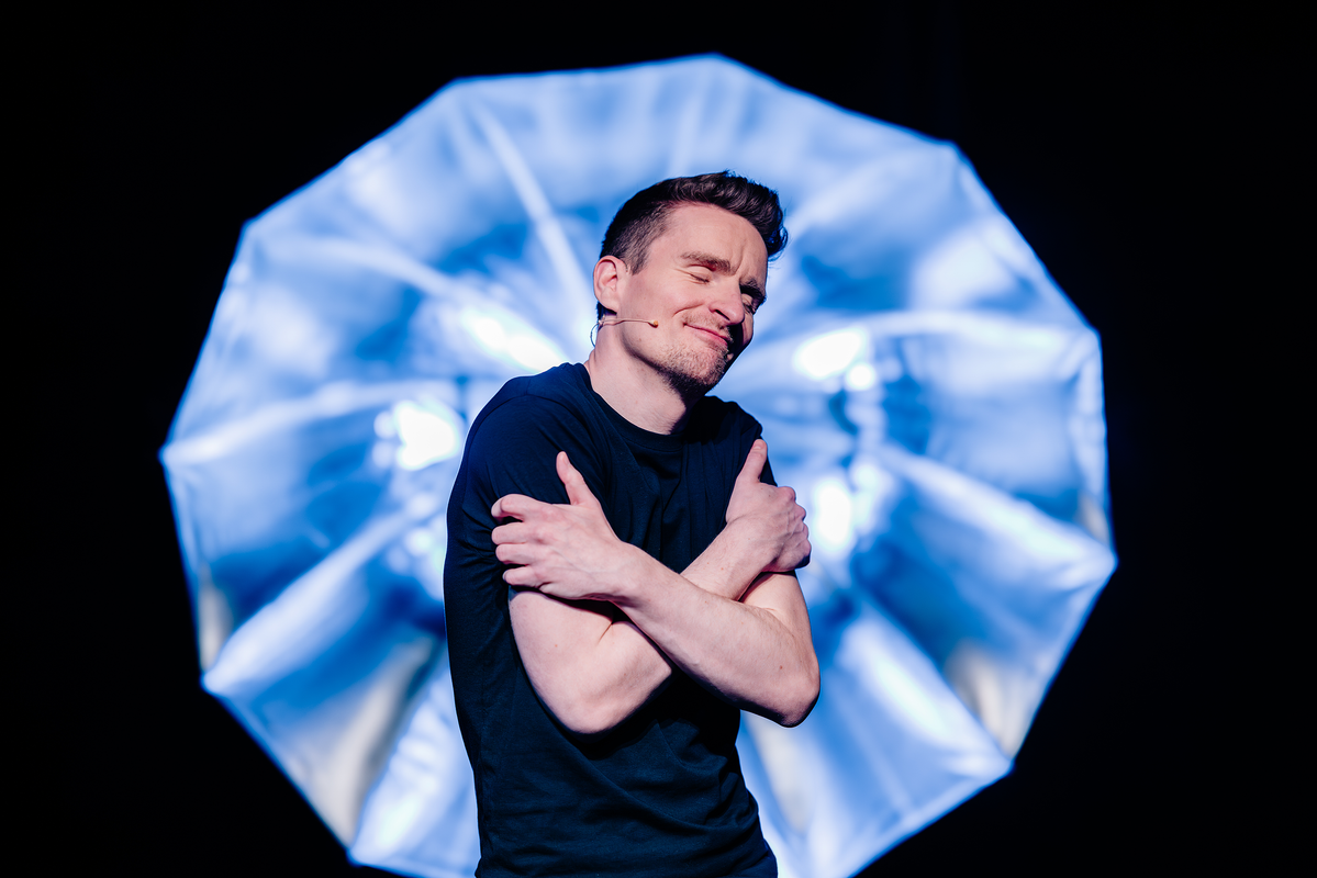 Scenefoto: Stefan Hendrikx | In Perspectief | 21 mei 2027 | Theater de Bussel