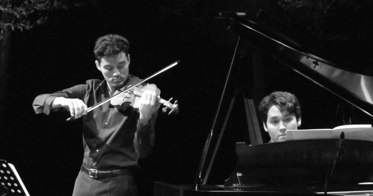 Jacob & Aarón Ormaza Vera — Buitengewoon Klassiek