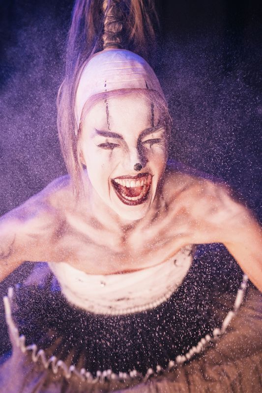 Compagnie Tiuri | Nothing Left on Blue | 20 maart 2027 | Theater de Bussel