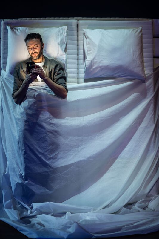 Scenefoto: Nasrdin Dchar | Wat als... | 1 mei 2027 | Theater de Bussel