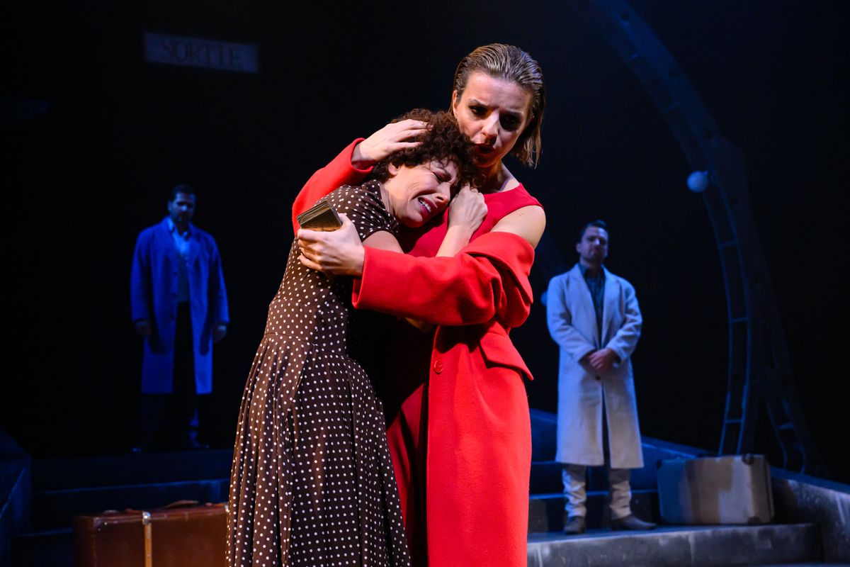 Piaf (reprise) | met Suzan Seegers, Julia Berendse, Job Bovelander e.a. | 17 November | Theater de Bussel