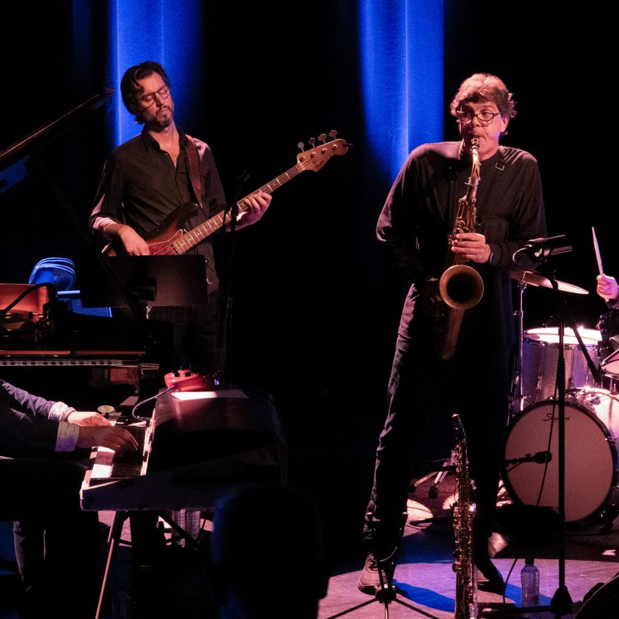 Chris Cheek, Rembrandt Frerichs, Mark Haansta en Jorge Rossy | Liever in de KluiZ dan ThuiZ | 31 maart 2027 | Theater de Bussel