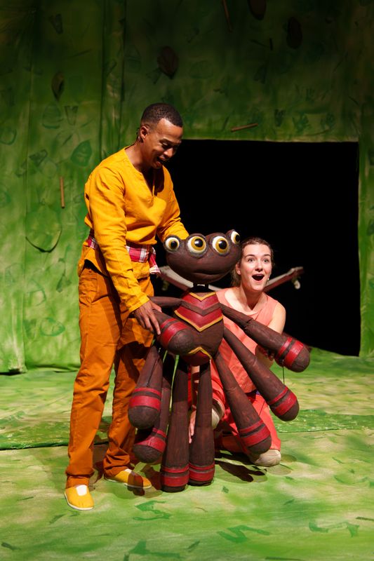 Vanaf2 Producties komt met hun voorstelling Anansi de sping en de gulzige Tijger op 28 april naar Theater de Bussel in Oosterhout.
